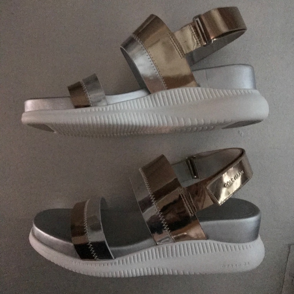 Cole Hahn 2.ZEROGRAND Metallic Slide Sandal 7.5 - Picture 5 of 6